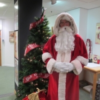 hire-father-christmas-for-a-department-store-london