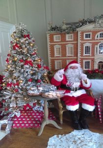 hire a Santa in Leicester for Christmas events